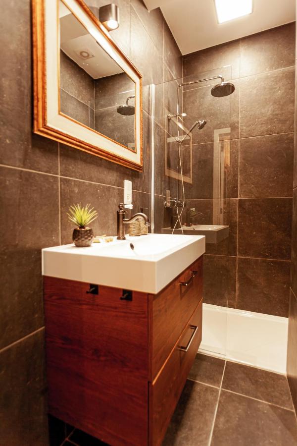 Luxury Suites Palace By Rikas Hotels Antwerpen Bagian luar foto
