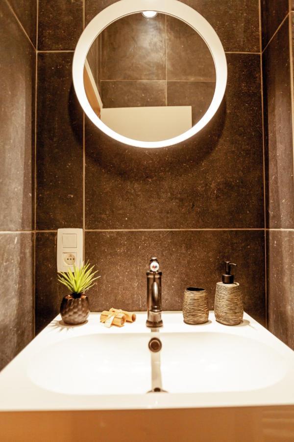 Luxury Suites Palace By Rikas Hotels Antwerpen Bagian luar foto