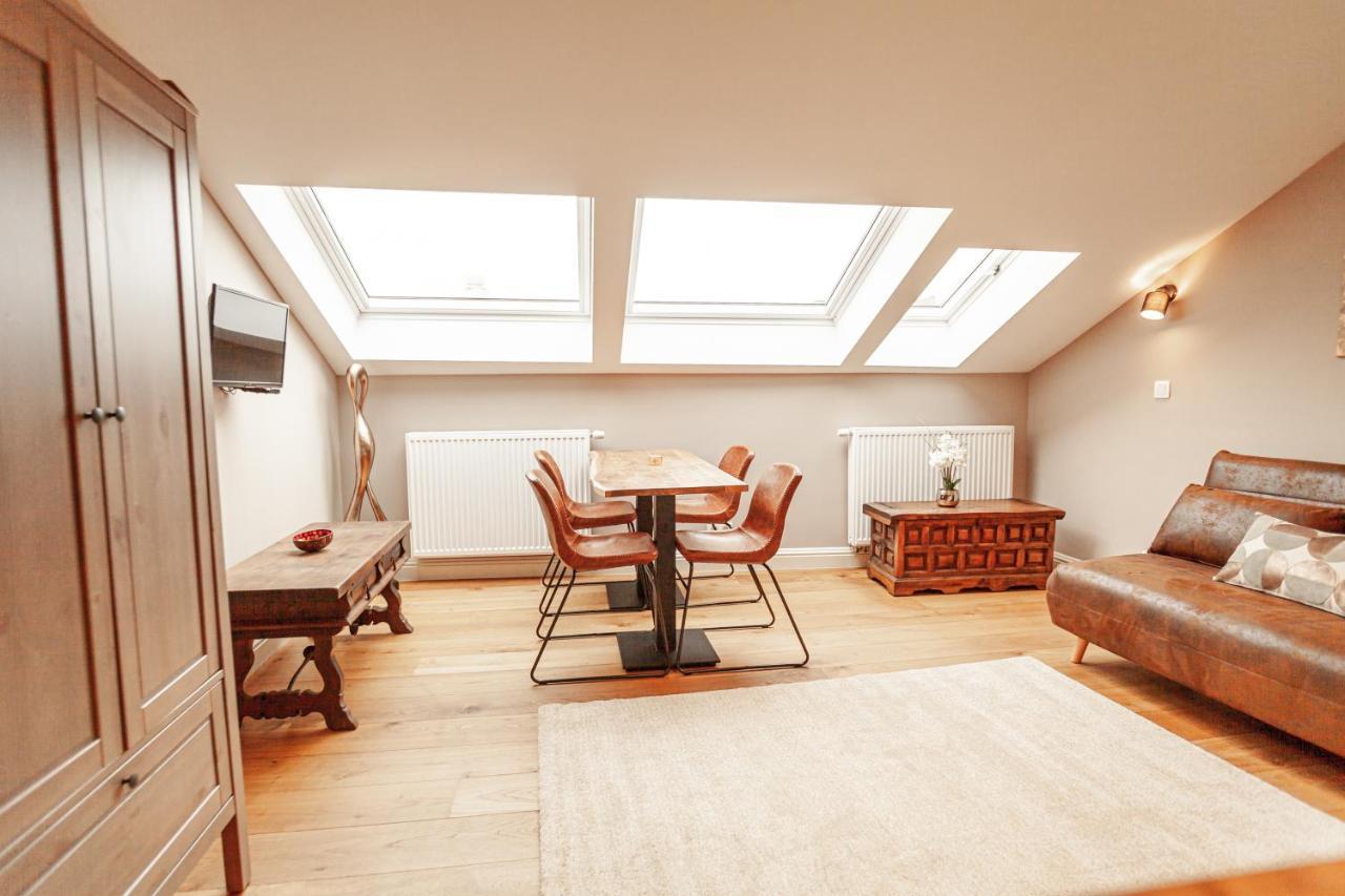 Luxury Suites Palace By Rikas Hotels Antwerpen Bagian luar foto